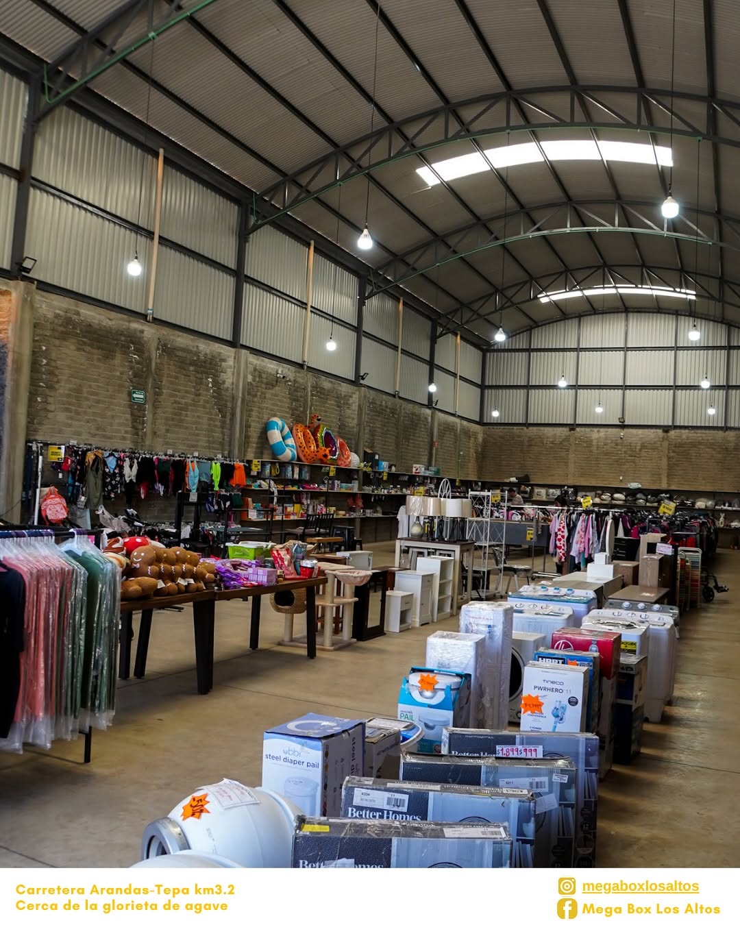 Interior tienda Arandas